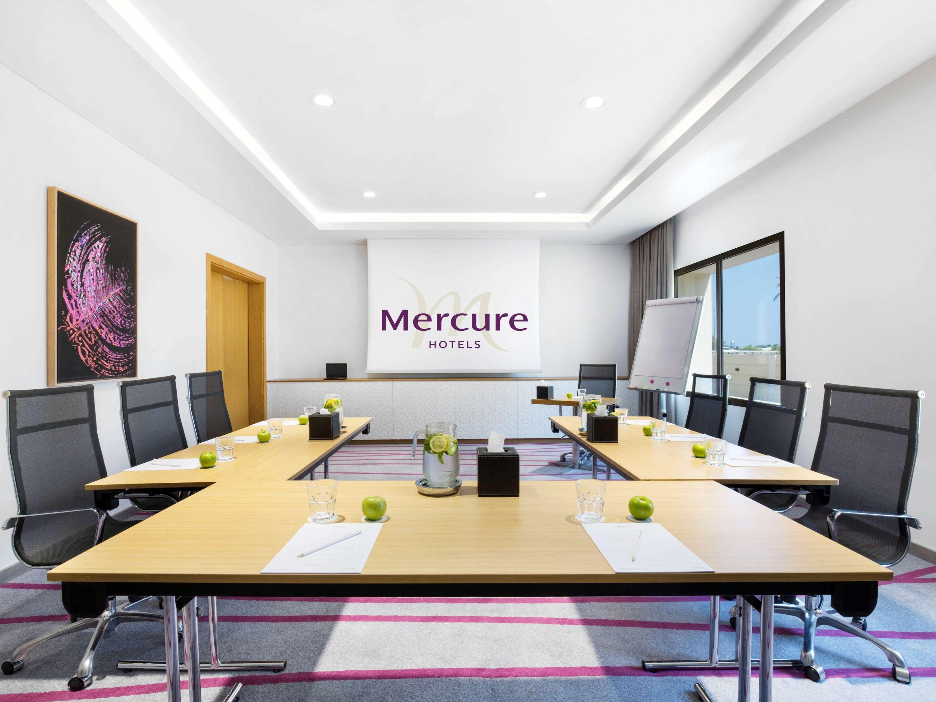 Mercure Sohar Esterno foto
