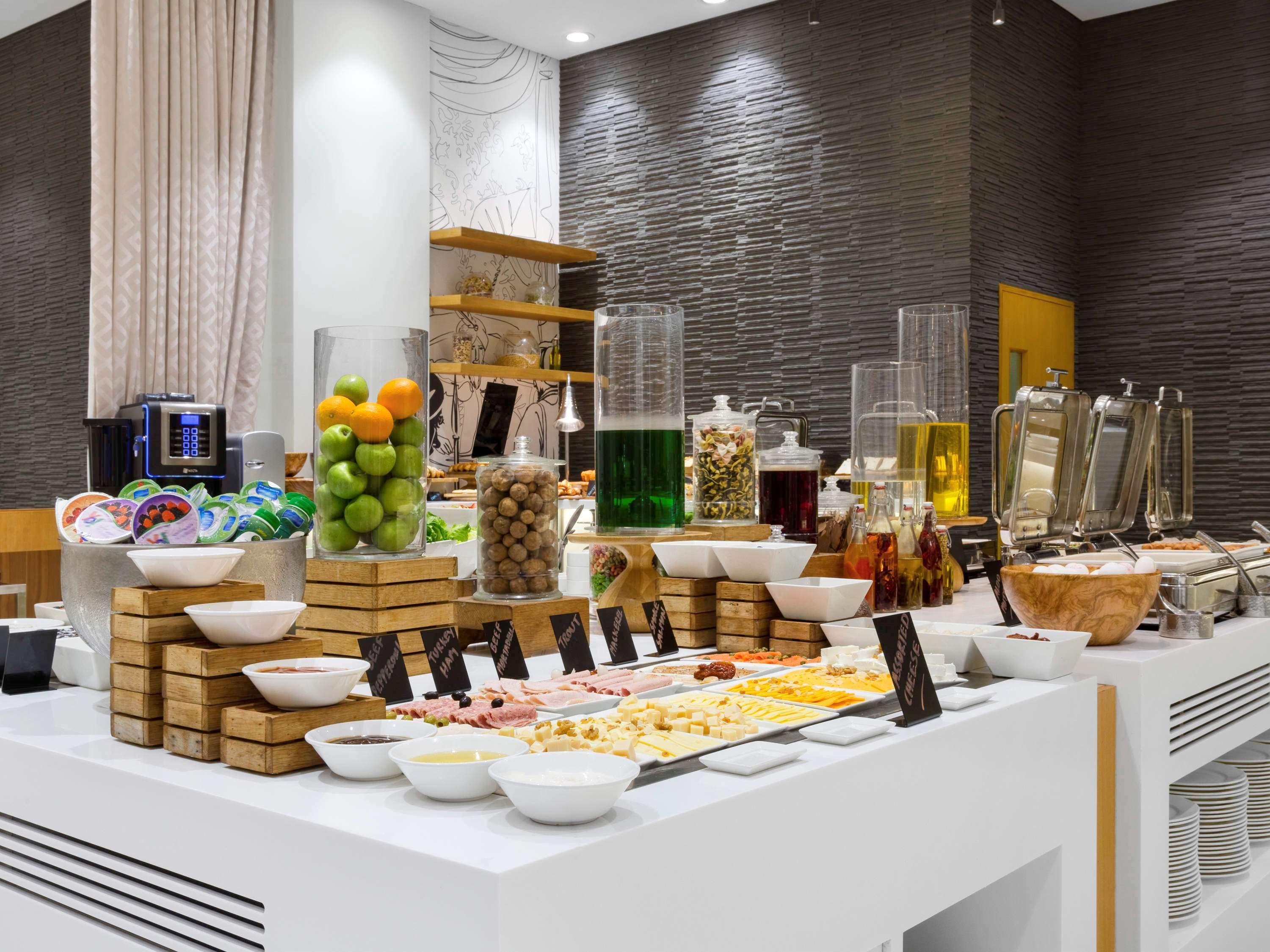 Mercure Sohar Esterno foto