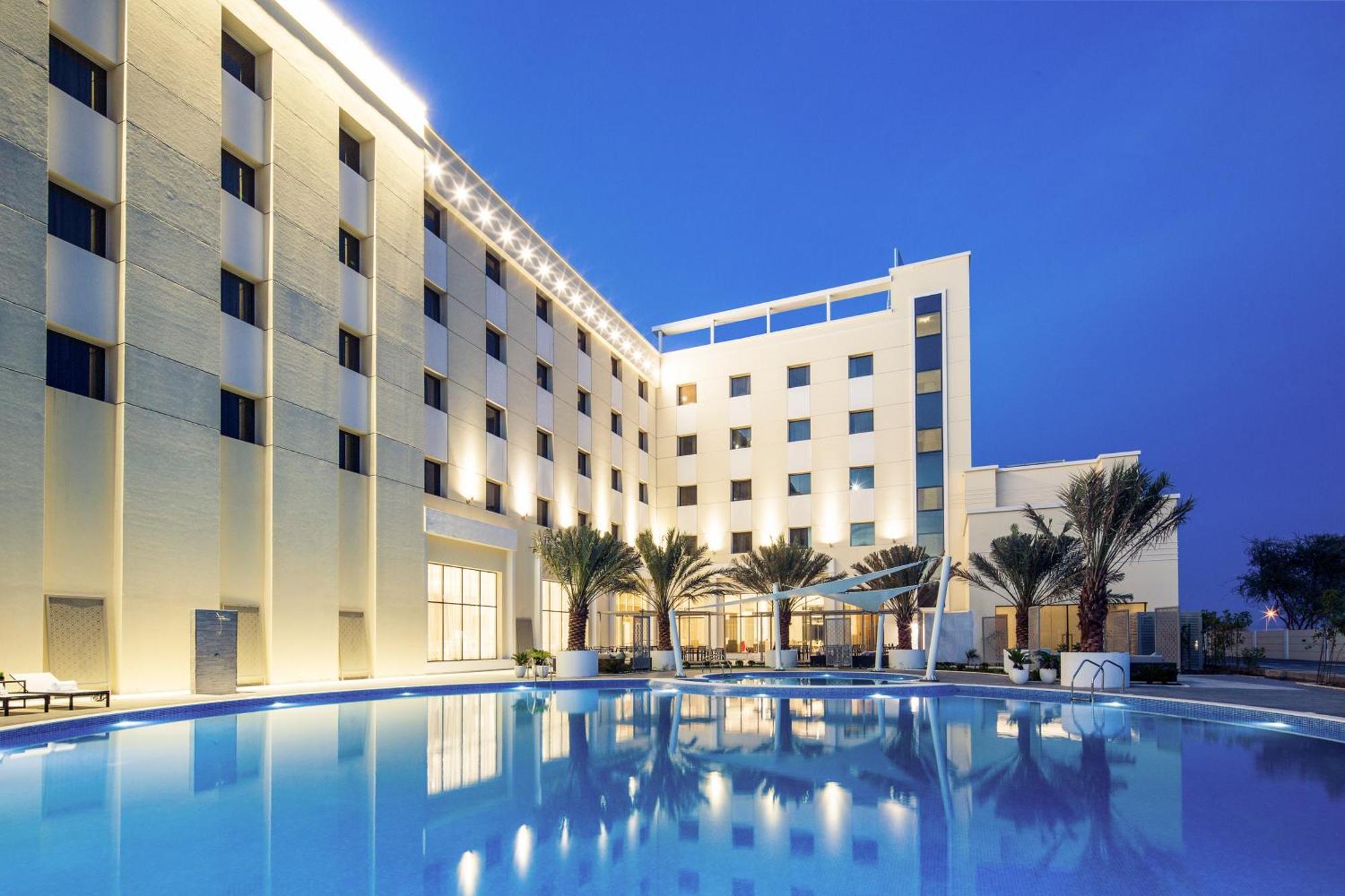 Mercure Sohar Esterno foto